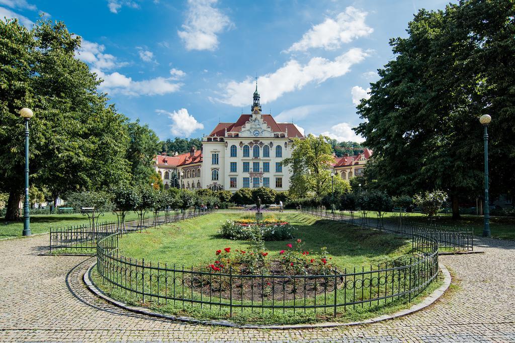Apartment Gesse Brezinova Prag Eksteriør billede