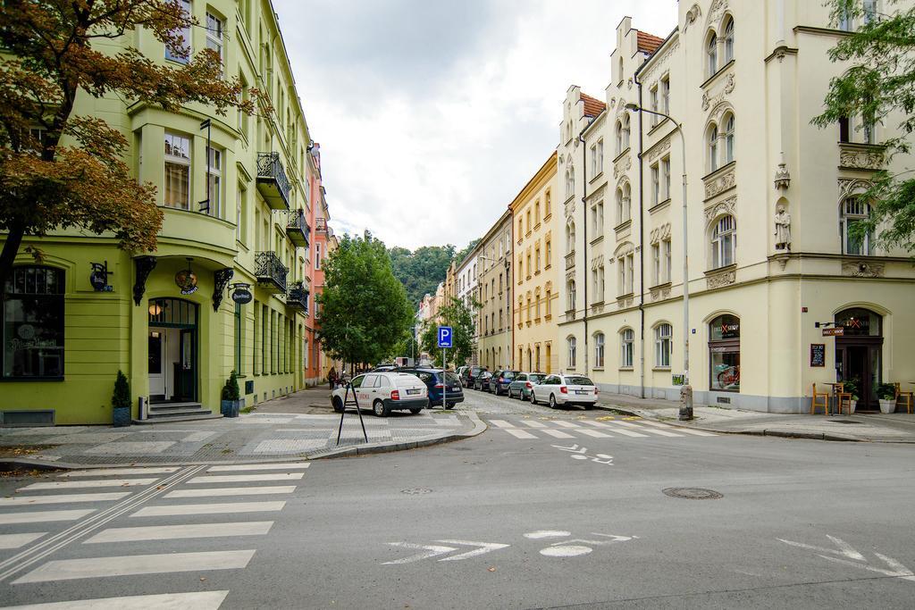 Apartment Gesse Brezinova Prag Eksteriør billede