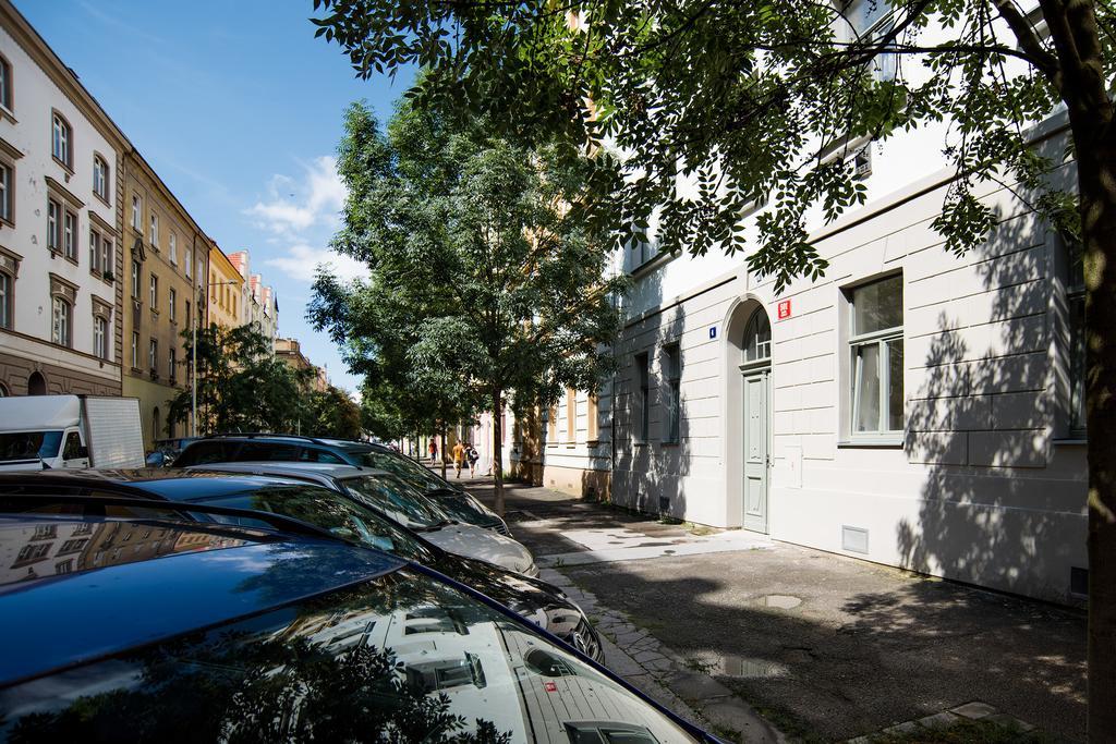 Apartment Gesse Brezinova Prag Eksteriør billede