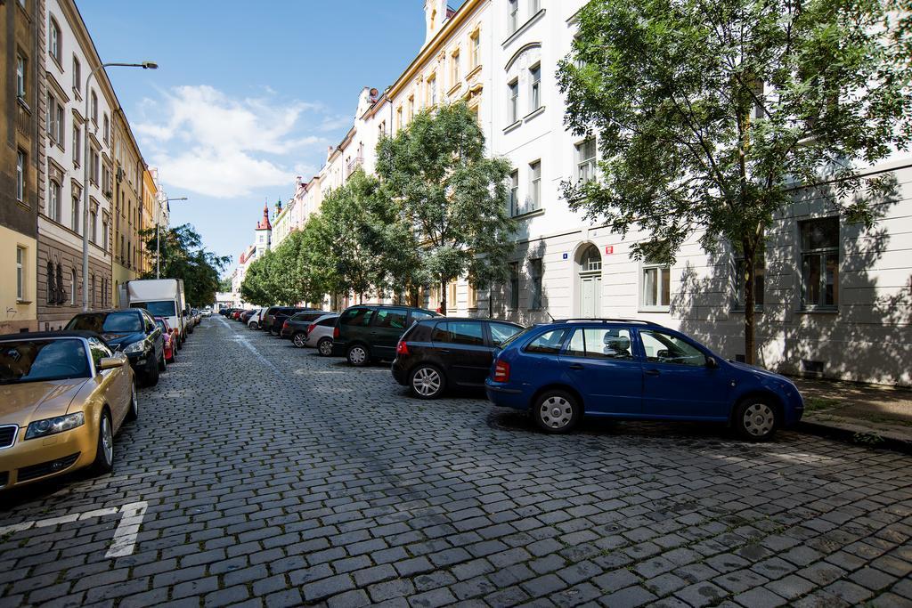 Apartment Gesse Brezinova Prag Eksteriør billede