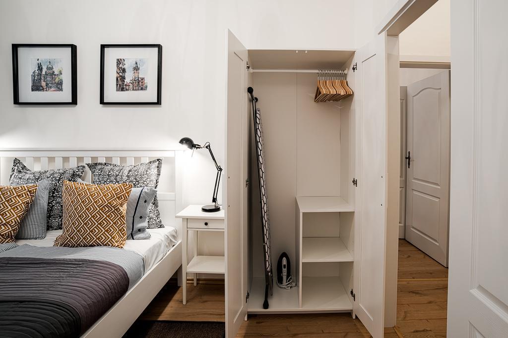 Apartment Gesse Brezinova Prag Eksteriør billede