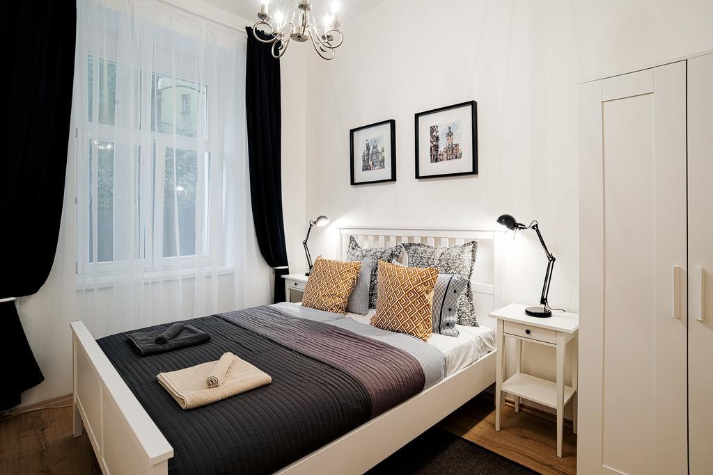 Apartment Gesse Brezinova Prag Eksteriør billede