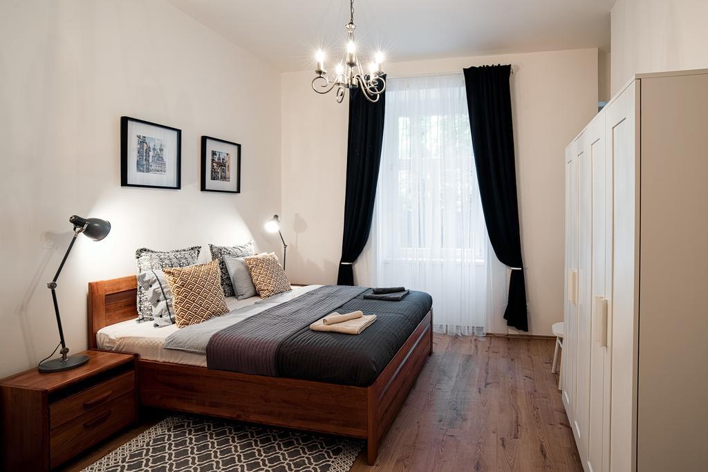 Apartment Gesse Brezinova Prag Eksteriør billede
